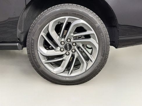 Used 2026 Lincoln Navigator L Reserve AWD/4WD image 36