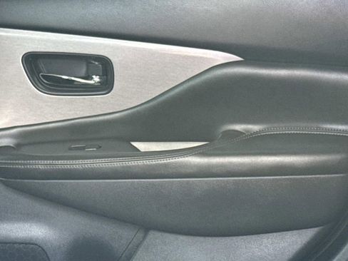 Certified 2023 Nissan Murano S FWD image 14