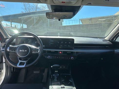 Used 2025 Kia K5 LXS image 32