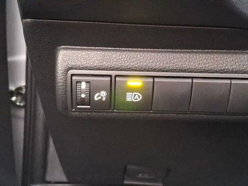 Used 2025 Toyota Corolla XSE image 22