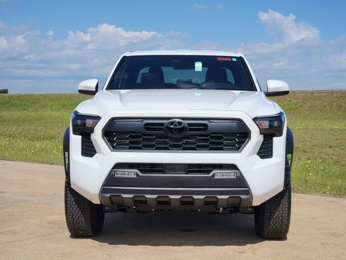 New 2026 Toyota Tacoma TRD Off-Road AWD/4WD image 6
