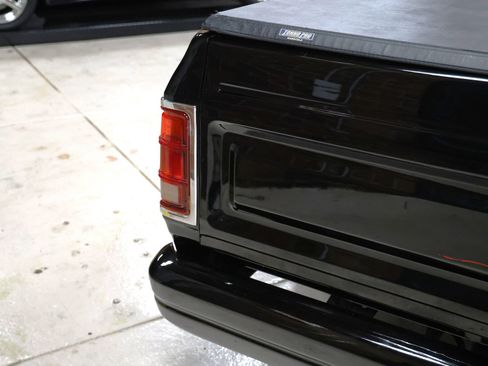 Used 1992 Dodge D/W Truck 150 image 40