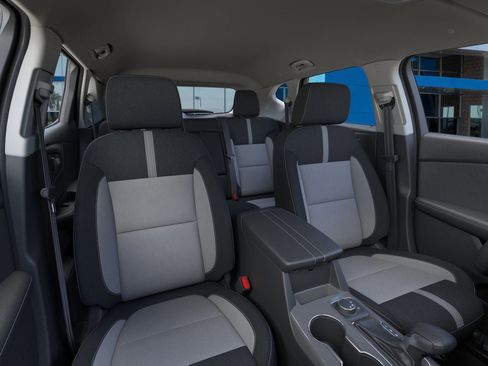 New 2026 Chevrolet Blazer LT w/ Convenience Package FWD image 35