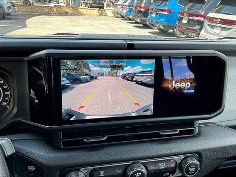 Used 2024 Jeep Gladiator Sport image 51