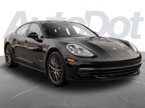Used 2018 Porsche Panamera 4S image 4