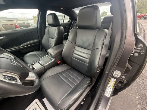 Used 2014 Dodge Charger SXT Plus RWD image 21