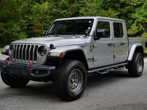 Used 2020 Jeep Gladiator Rubicon image 6