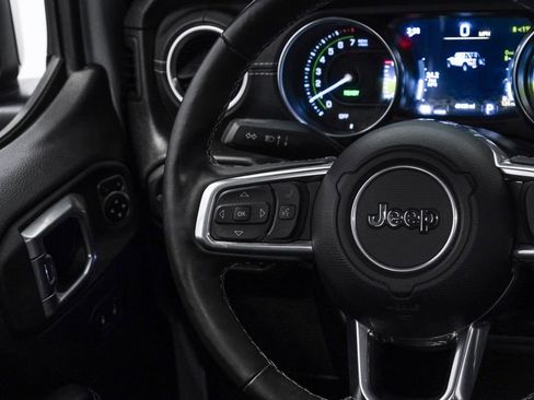 Used 2022 Jeep Wrangler Unlimited Sahara w/ Cold Weather Group image 22