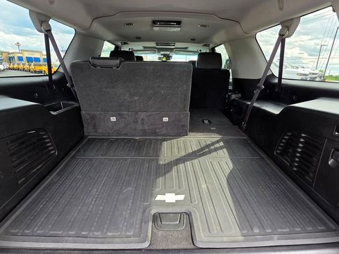 Used 2016 Chevrolet Suburban LT AWD/4WD image 10