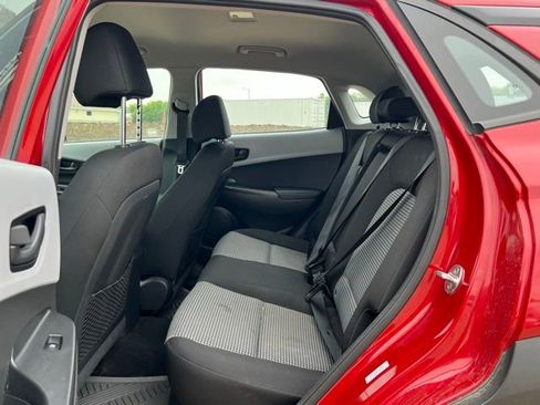 Used 2019 Hyundai Kona SE AWD/4WD image 8