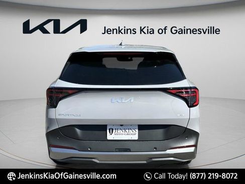 New 2026 Kia Sportage S image 4