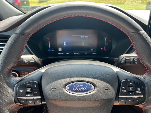 Certified 2024 Ford Escape ST-Line w/ Tech Pack #1 AWD/4WD image 23