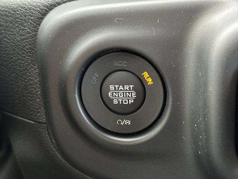 Certified 2022 Jeep Wrangler Unlimited Sport image 23