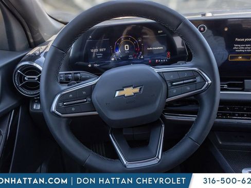 New 2026 Chevrolet Equinox LT w/ Convenience Package II FWD image 4