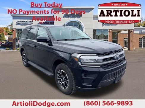 Used 2024 Ford Expedition XLT image 1