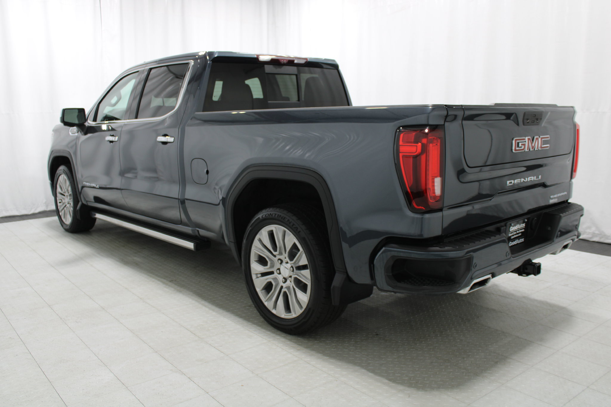 Used 2022 GMC Sierra 1500 Denali w/ Denali Premium Package AWD/4WD image 8