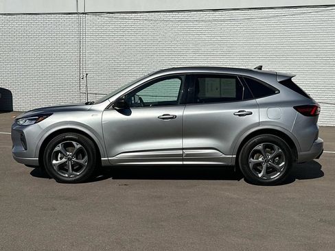 Used 2023 Ford Escape ST-Line w/ Tech Pack #1 AWD/4WD image 2