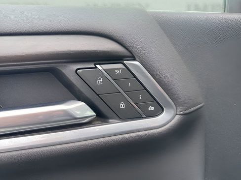 Used 2025 GMC Sierra 3500 Denali w/ Denali Reserve Package image 11