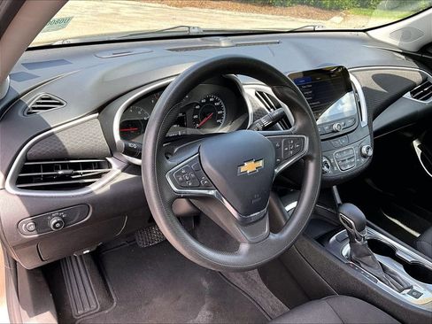 Used 2023 Chevrolet Malibu LT FWD image 8