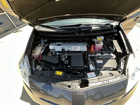 Used 2015 Toyota Prius Three FWD image 36