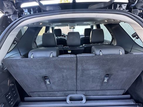 Used 2017 Land Rover Discovery HSE image 22