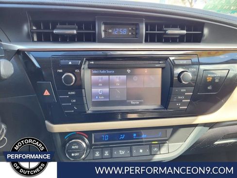 Used 2016 Toyota Corolla LE image 20