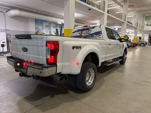 Used 2019 Ford F350 Lariat w/ Lariat Ultimate Package image 4