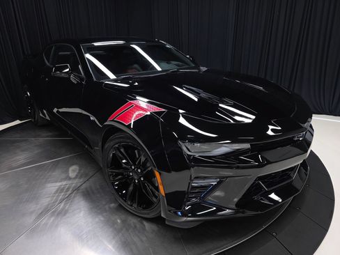 Used 2016 Chevrolet Camaro SS RWD image 49