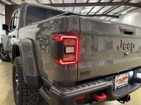 Used 2021 Jeep Gladiator Rubicon image 23