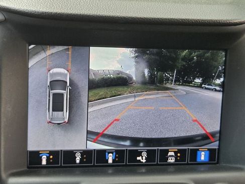 Used 2022 GMC Terrain AT4 w/ Tech Package AWD/4WD image 26