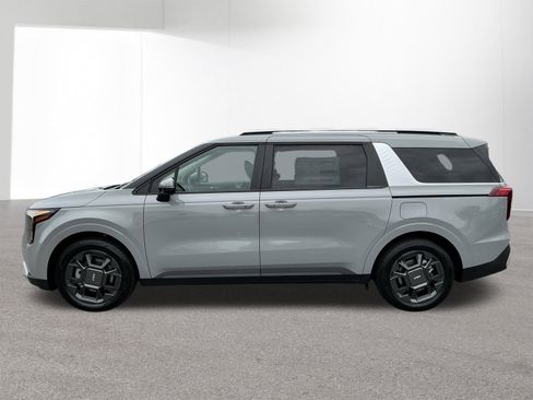 New 2026 Kia Carnival EX FWD image 4