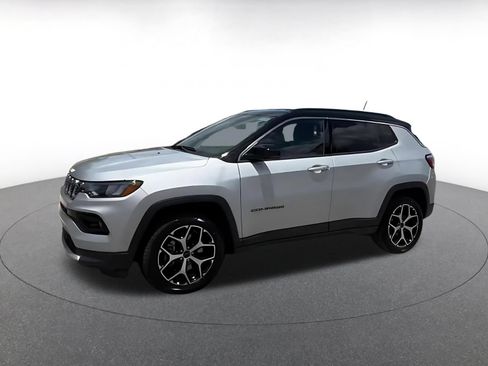 Used 2025 Jeep Compass Limited AWD/4WD image 8