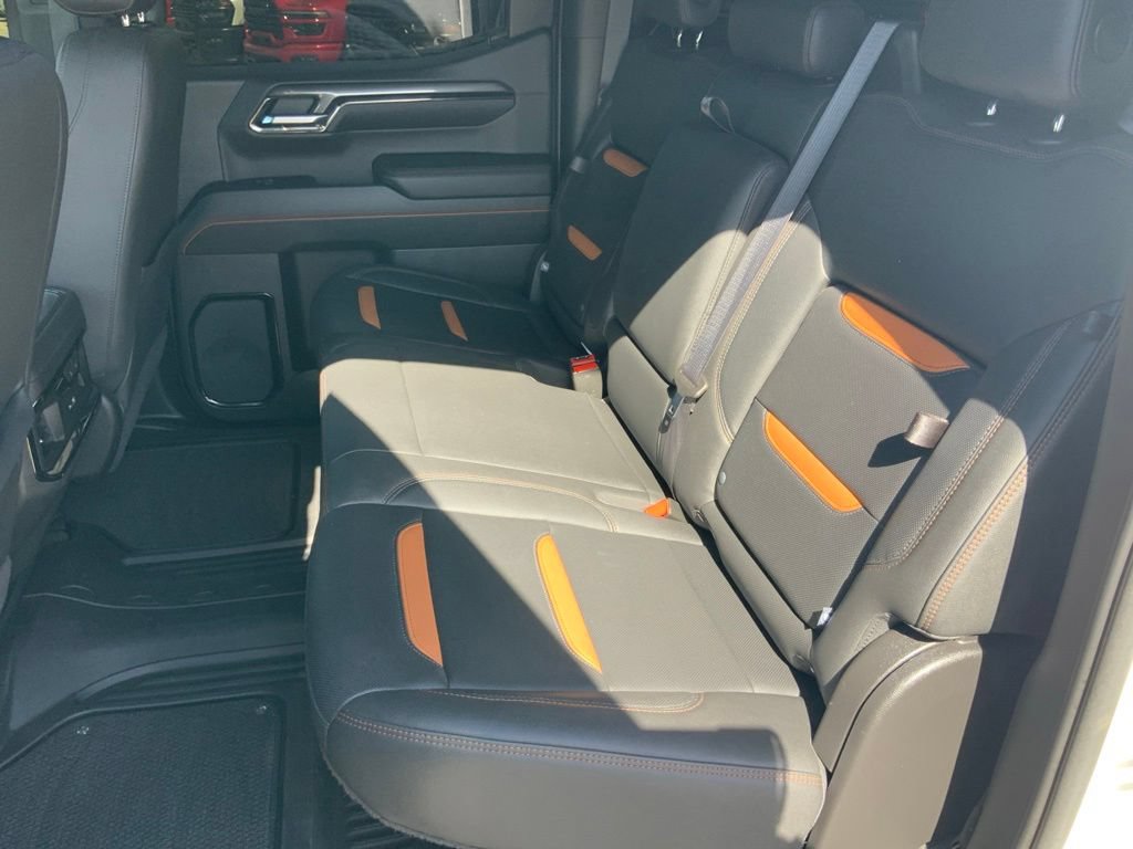 Used 2022 GMC Sierra 1500 AT4 w/ AT4 Premium Package AWD/4WD image 18