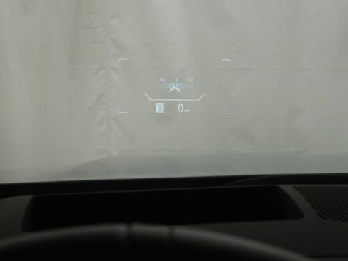 Certified 2026 BMW 550e xDrive AWD/4WD image 27