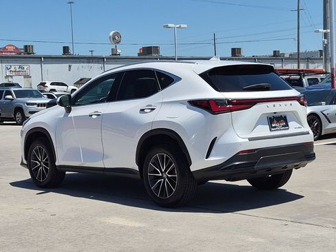 Used 2024 Lexus NX 250 FWD image 4