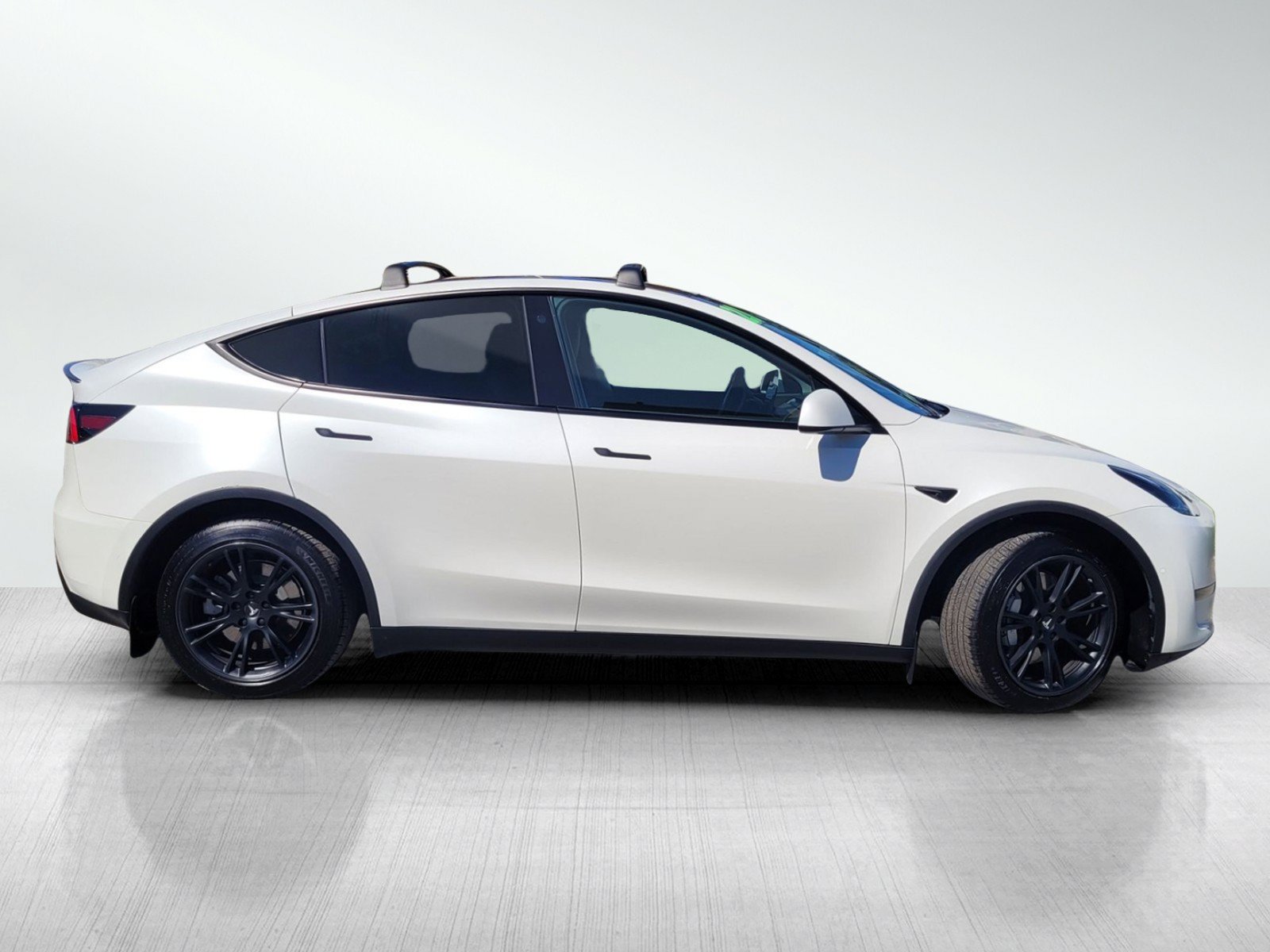 Used 2021 Tesla Model Y Long Range AWD/4WD image 3