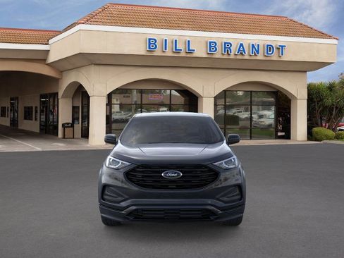 New 2024 Ford Edge SE w/ Black Appearance Package image 9