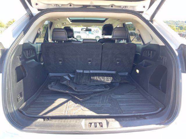 Used 2016 Ford Edge SEL w/ Equipment Group 201A AWD/4WD image 23