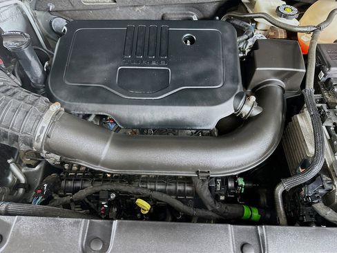 Used 2023 Chevrolet Blazer LT image 32