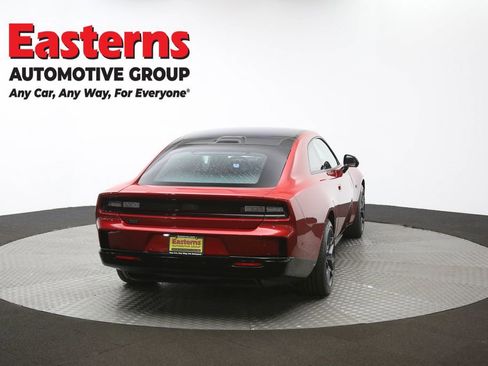 Used 2024 Dodge Charger R/T w/ Plus Group image 33