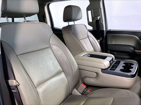 Used 2017 Chevrolet Silverado 1500 LTZ w/ Sport Package AWD/4WD image 7
