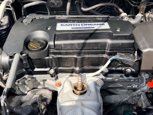 Used 2015 Honda CR-V LX image 16