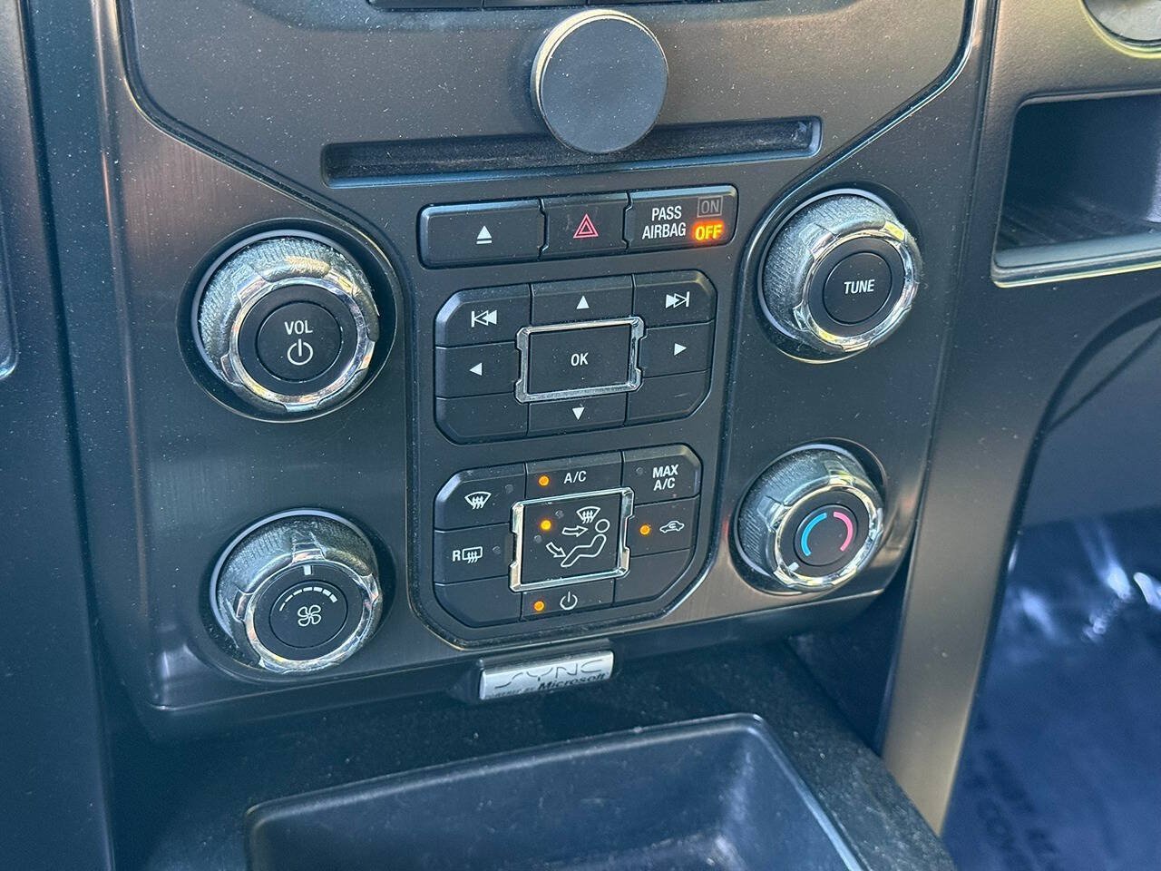 Used 2014 Ford F150 FX4 w/ FX Appearance Package AWD/4WD image 32