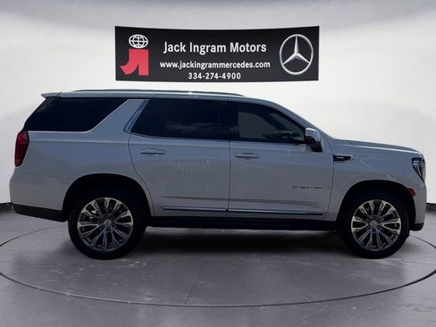 Used 2022 GMC Yukon Denali AWD/4WD image 6