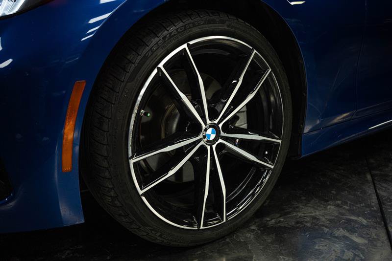 Used 2024 BMW 330i Sedan w/ M Sport Package RWD image 3