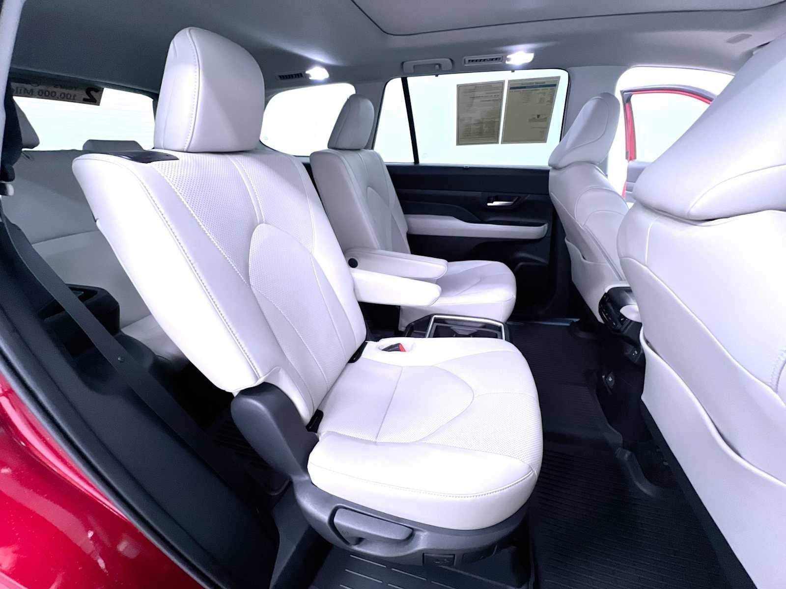 Used 2026 Toyota Grand Highlander AWD image 36