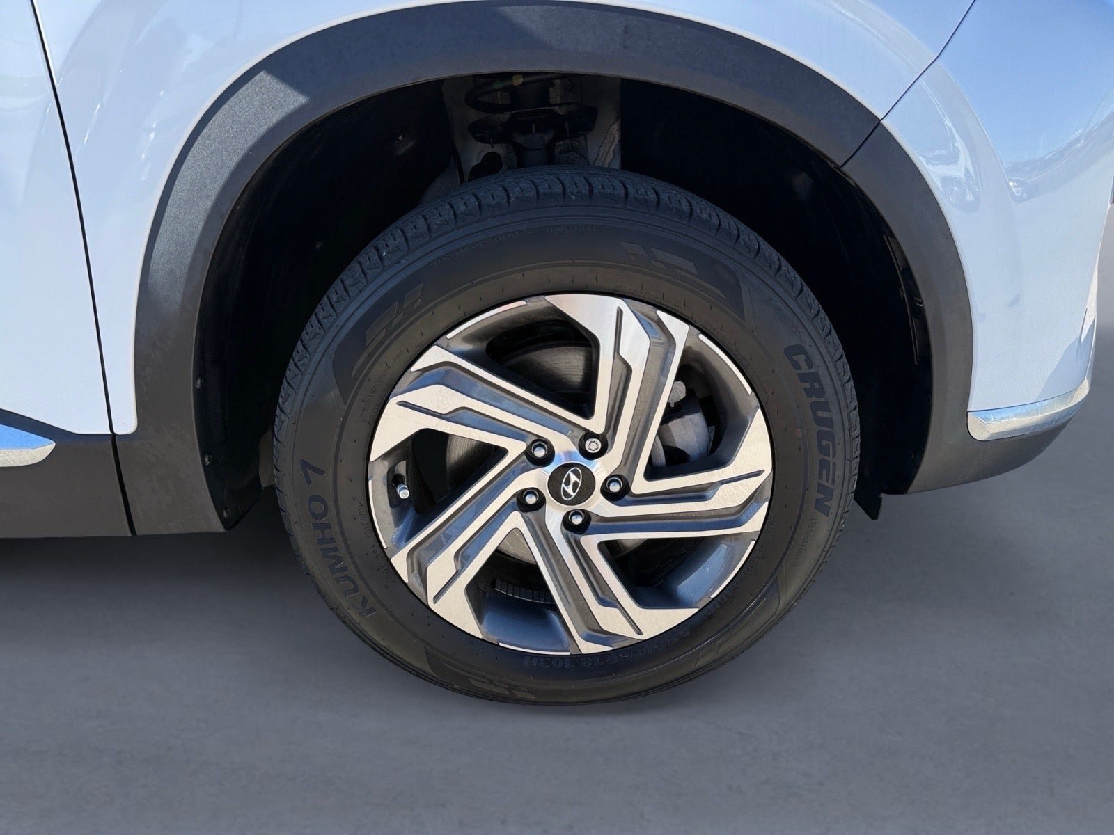 Used 2023 Hyundai Santa Fe SEL w/ Premium Package AWD/4WD image 9