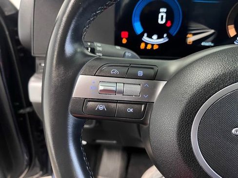 Used 2025 Hyundai Kona SEL image 25