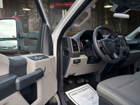 Used 2022 Ford F350 XL w/ STX Appearance Package RWD image 16