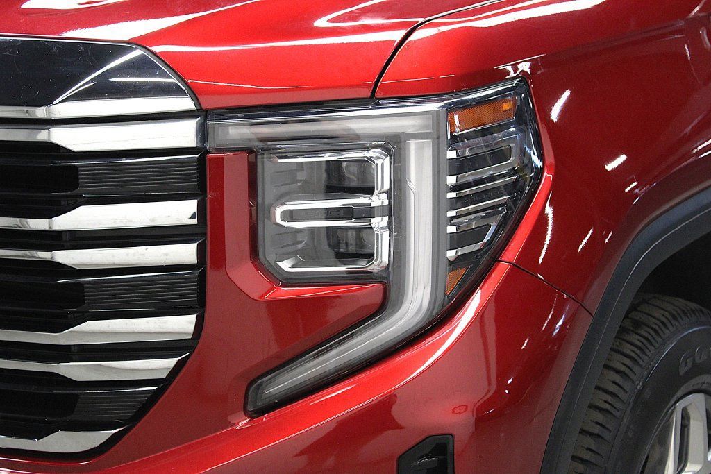 Used 2024 GMC Sierra 1500 SLT w/ SLT Premium Plus Package AWD/4WD image 40